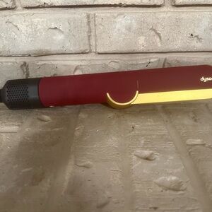 Dyson Special Edition - Special Edition Air Strait - Red Velvet